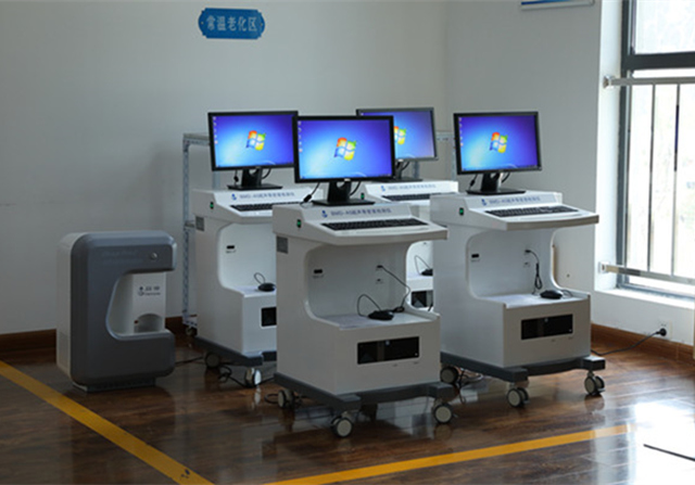 選擇骨密度儀廠家，除了骨密度儀價格之外，這三點一定要注意！